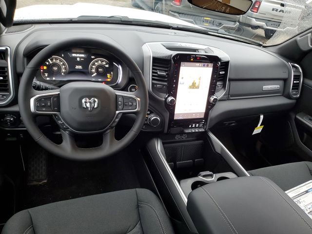 New 2026 RAM 1500 4x4 Crew Cab image 6