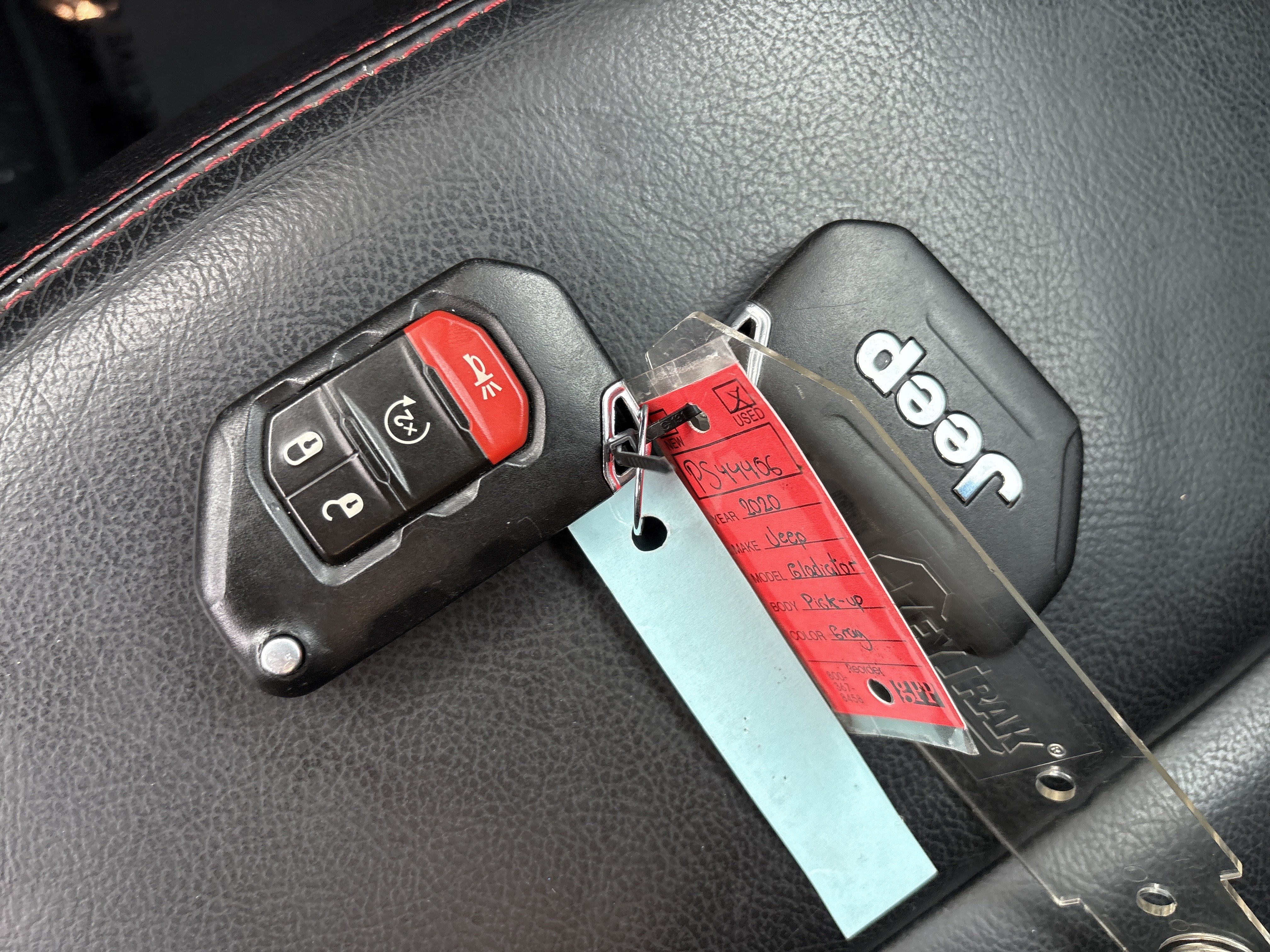 Used 2020 Jeep Gladiator Rubicon AWD/4WD image 37