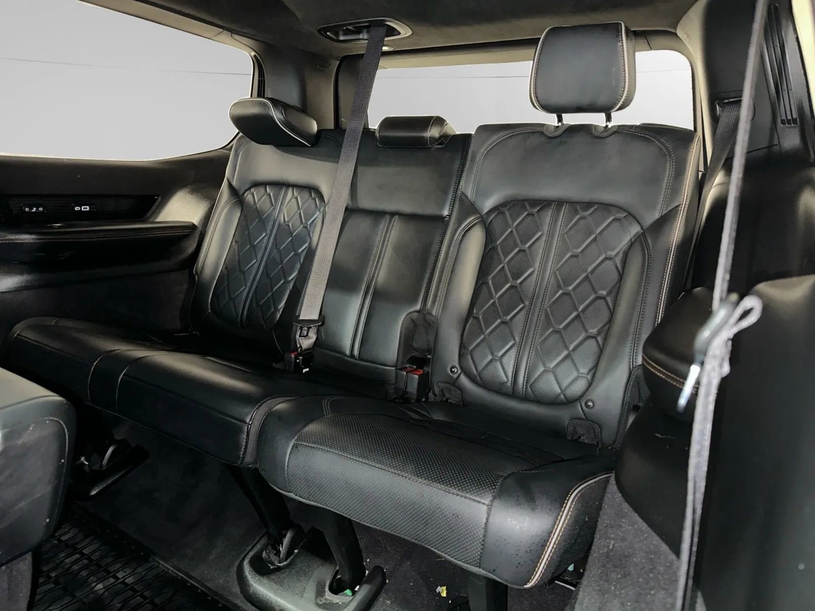 Used 2022 Jeep Grand Wagoneer Series III image 27