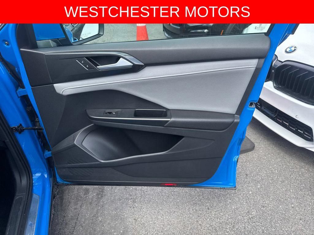 Used 2023 Volkswagen Taos SEL AWD/4WD image 12