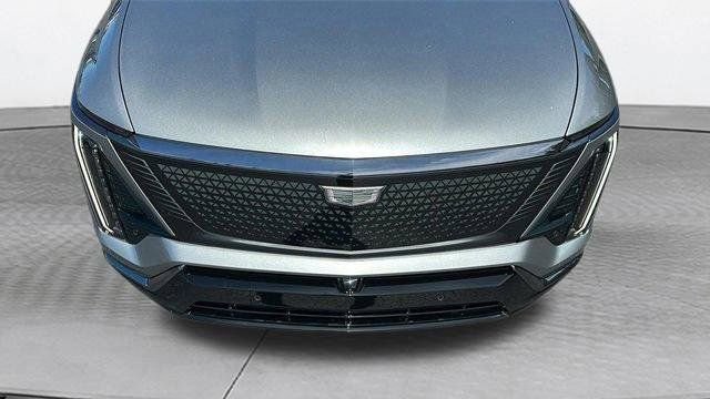 New 2026 Cadillac Vistiq Sport w/ LPO, Floor Liner Package image 9