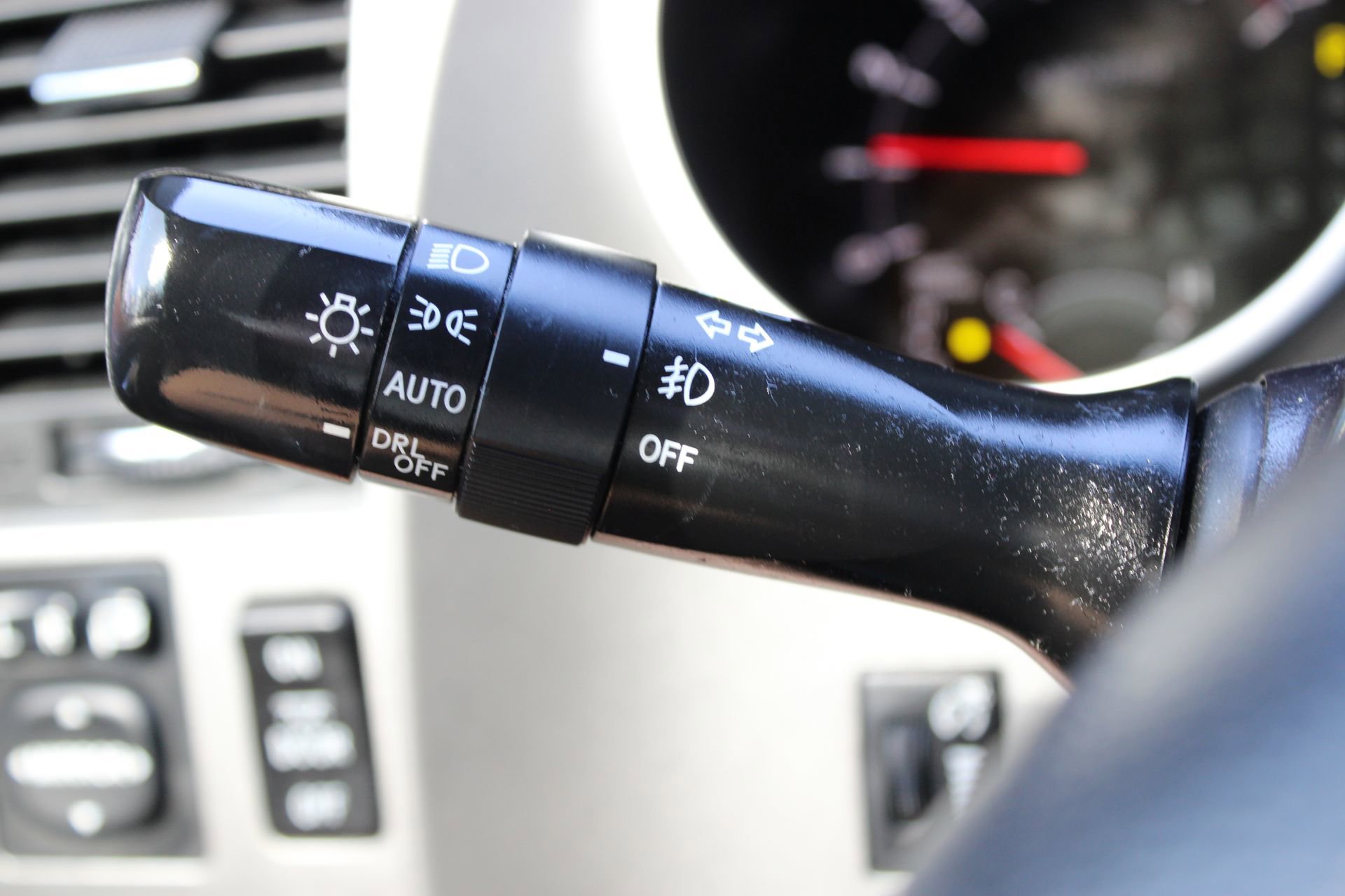 Used 2016 Toyota Sequoia Platinum image 25