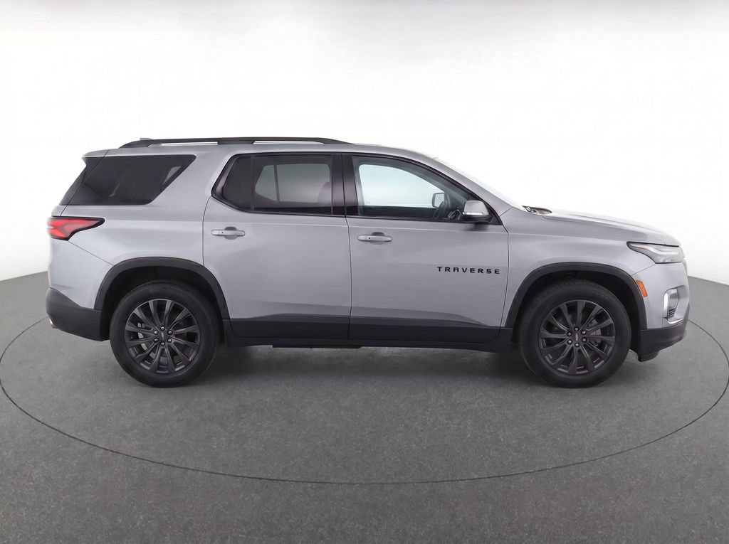 Used 2023 Chevrolet Traverse LT FWD image 8