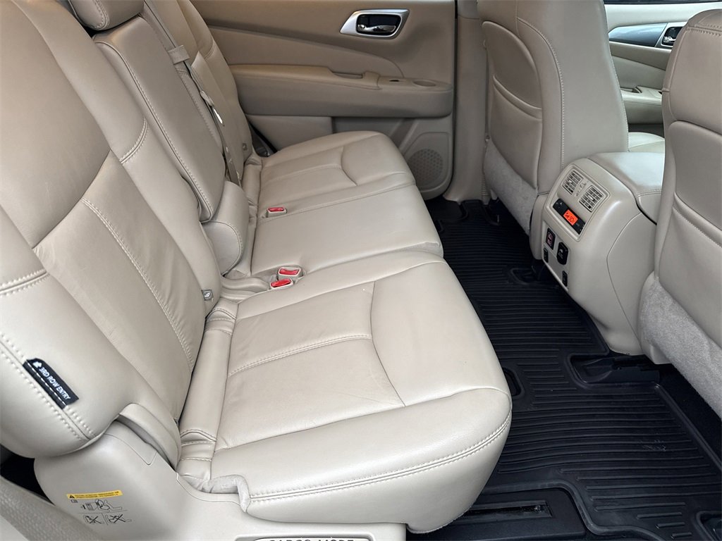 Used 2018 Nissan Pathfinder SL w/ SL Premium Package image 15