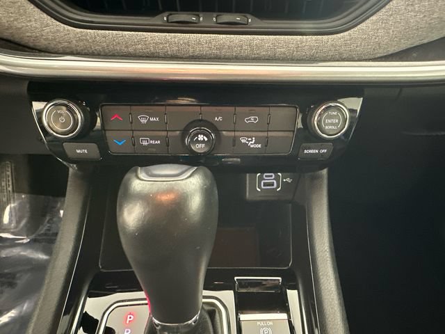 Used 2023 Jeep Compass Latitude AWD/4WD image 12