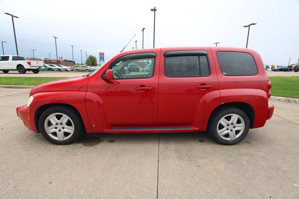 Used 2009 Chevrolet HHR LT FWD image 17