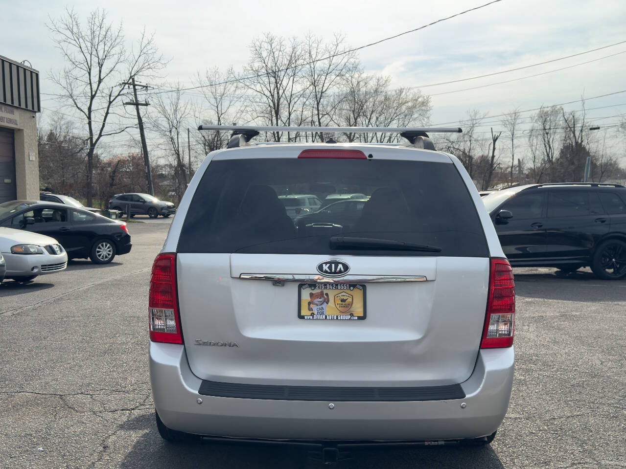 Used 2012 Kia Sedona LX w/ PWR Pkg FWD image 5