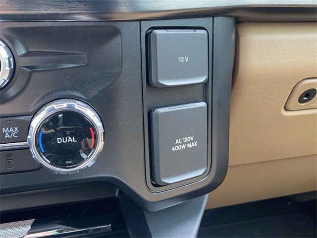 New 2025 Ford F250 Lariat w/ Lariat Ultimate Package image 16