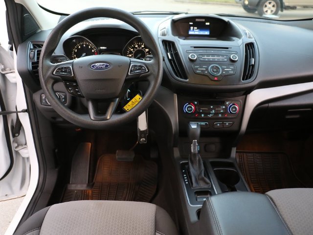 Used 2017 Ford Escape SE w/ SE Cold Weather Package AWD/4WD image 18