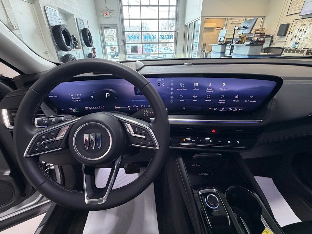 Used 2025 Buick Envision Preferred image 16