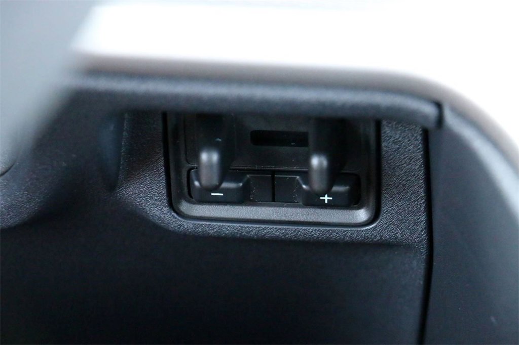 New 2025 Ford Expedition Active image 12