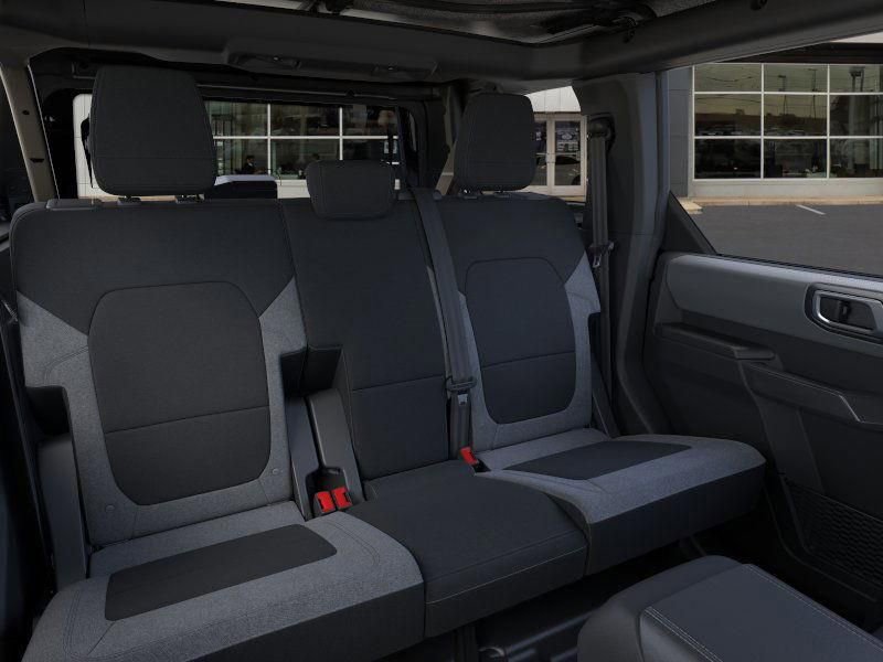 New 2025 Ford Bronco 4-Door AWD/4WD image 15