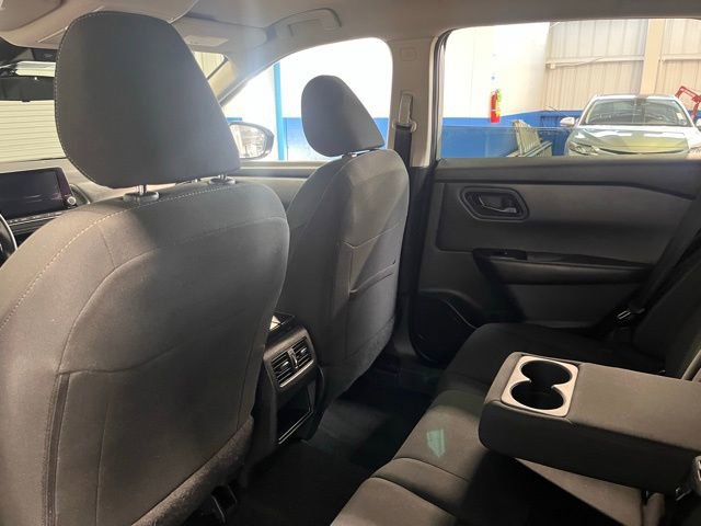 Used 2024 Nissan Rogue S image 16