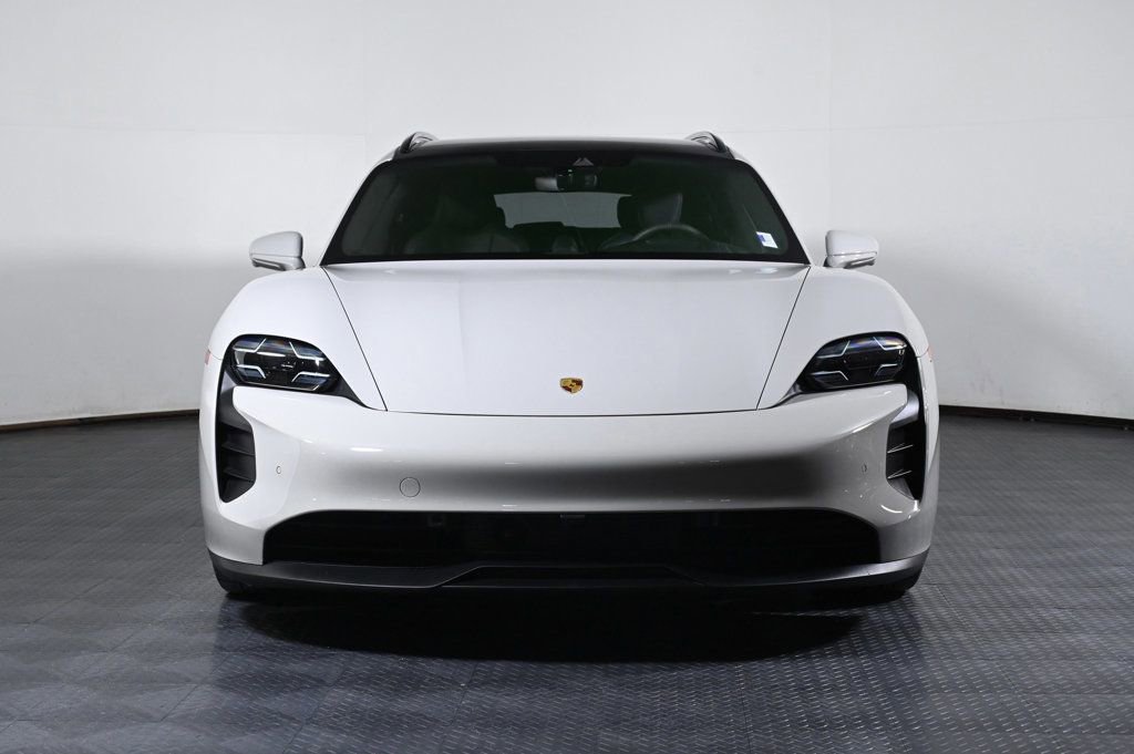 Used 2024 Porsche Taycan GTS image 10