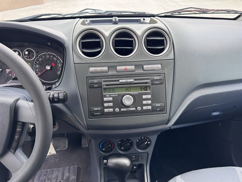 Used 2010 Ford Transit Connect XLT FWD image 10