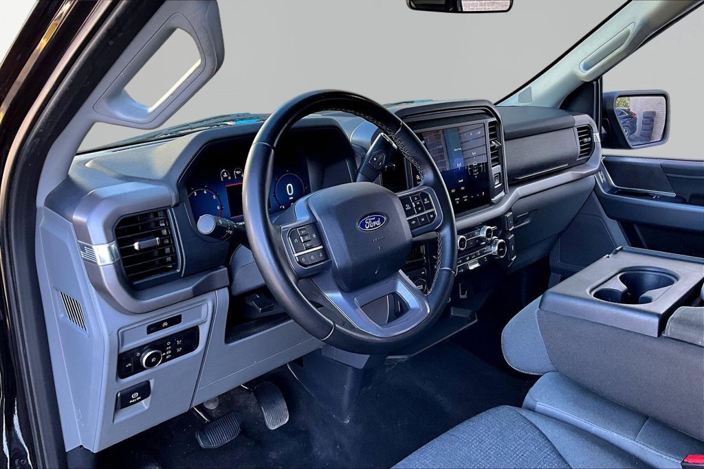 Used 2025 Ford F150 XLT w/ Equipment Group 301A Standard AWD/4WD image 19