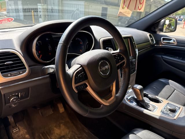 Used 2017 Jeep Grand Cherokee Limited w/ Luxury Group II AWD/4WD image 17