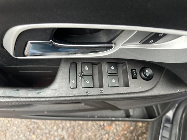 Used 2013 Chevrolet Equinox LS image 15