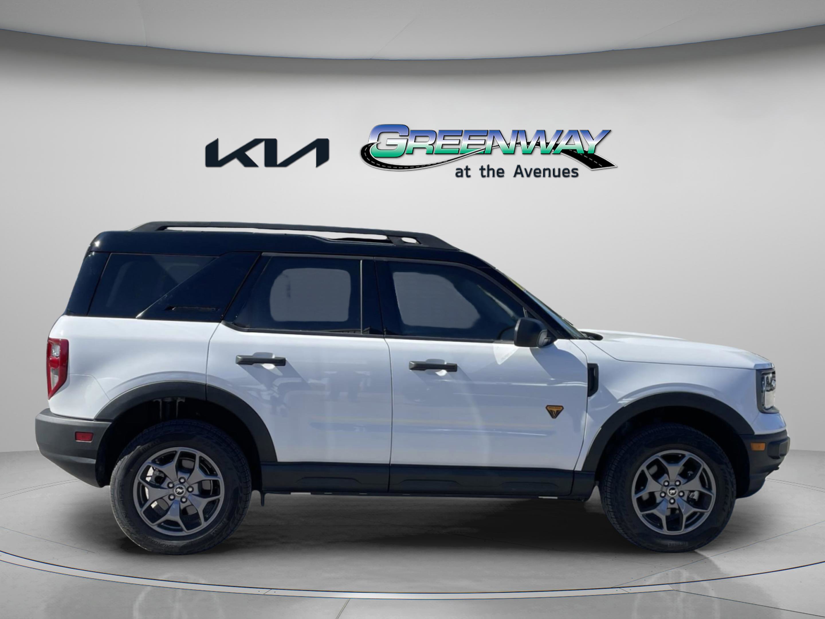 Used 2024 Ford Bronco Sport Badlands image 5