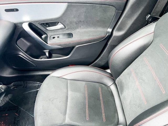 Used 2022 Mercedes-Benz CLA 250 4MATIC image 18