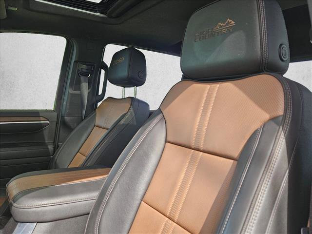 Used 2024 Chevrolet Silverado 1500 High Country w/ High Country Premium Package AWD/4WD image 23