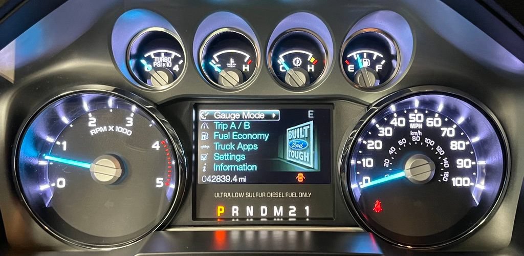 Used 2014 Ford F250 Lariat w/ Lariat Interior Package AWD/4WD image 27