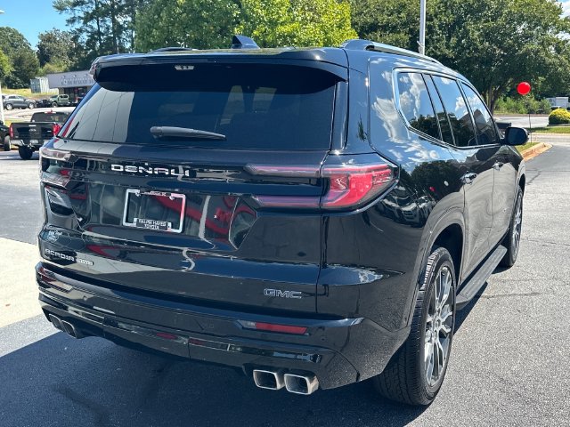 Used 2026 GMC Acadia Denali Ultimate w/ LPO, Floor Liner Package AWD/4WD image 3