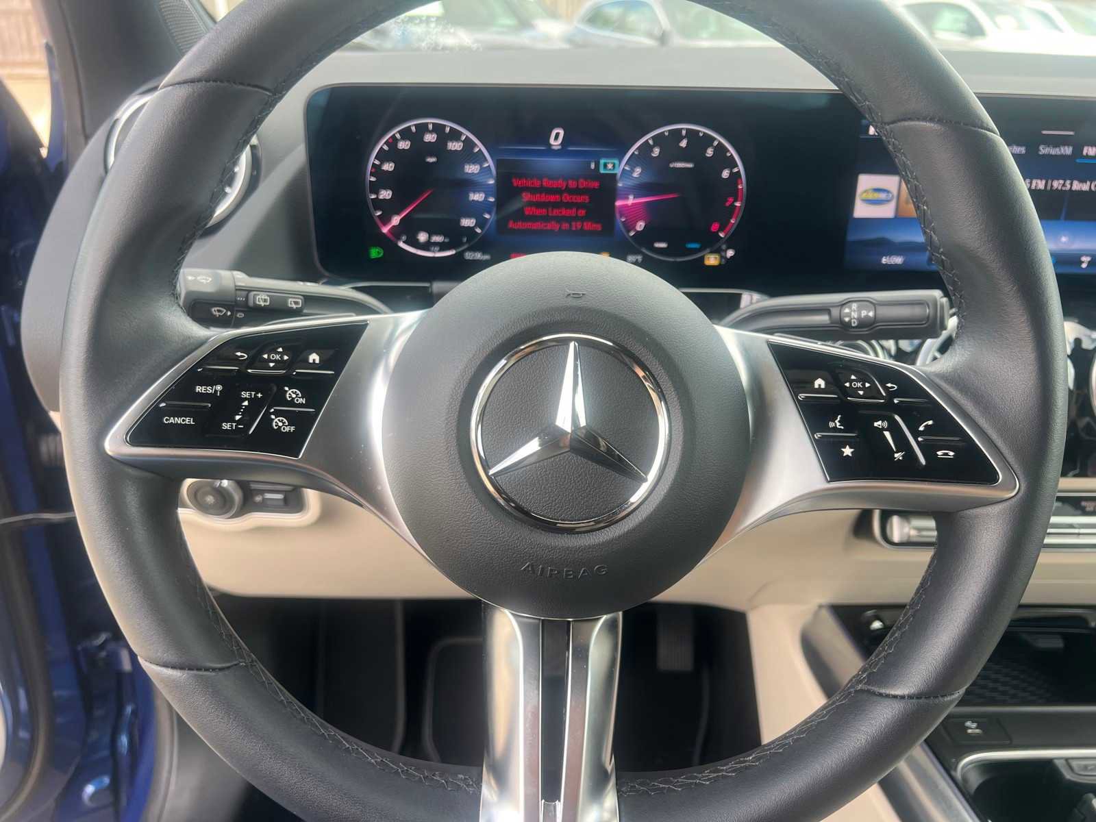 Used 2025 Mercedes-Benz GLA 250 image 17