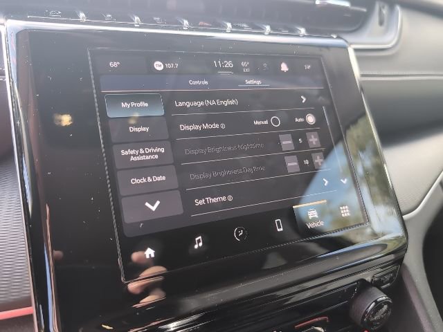 Used 2023 Jeep Grand Cherokee L Laredo image 18