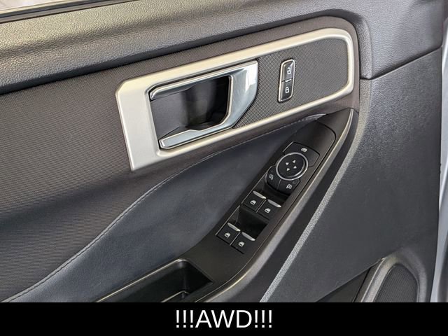 Used 2020 Ford Explorer XLT w/ Comfort Package image 16