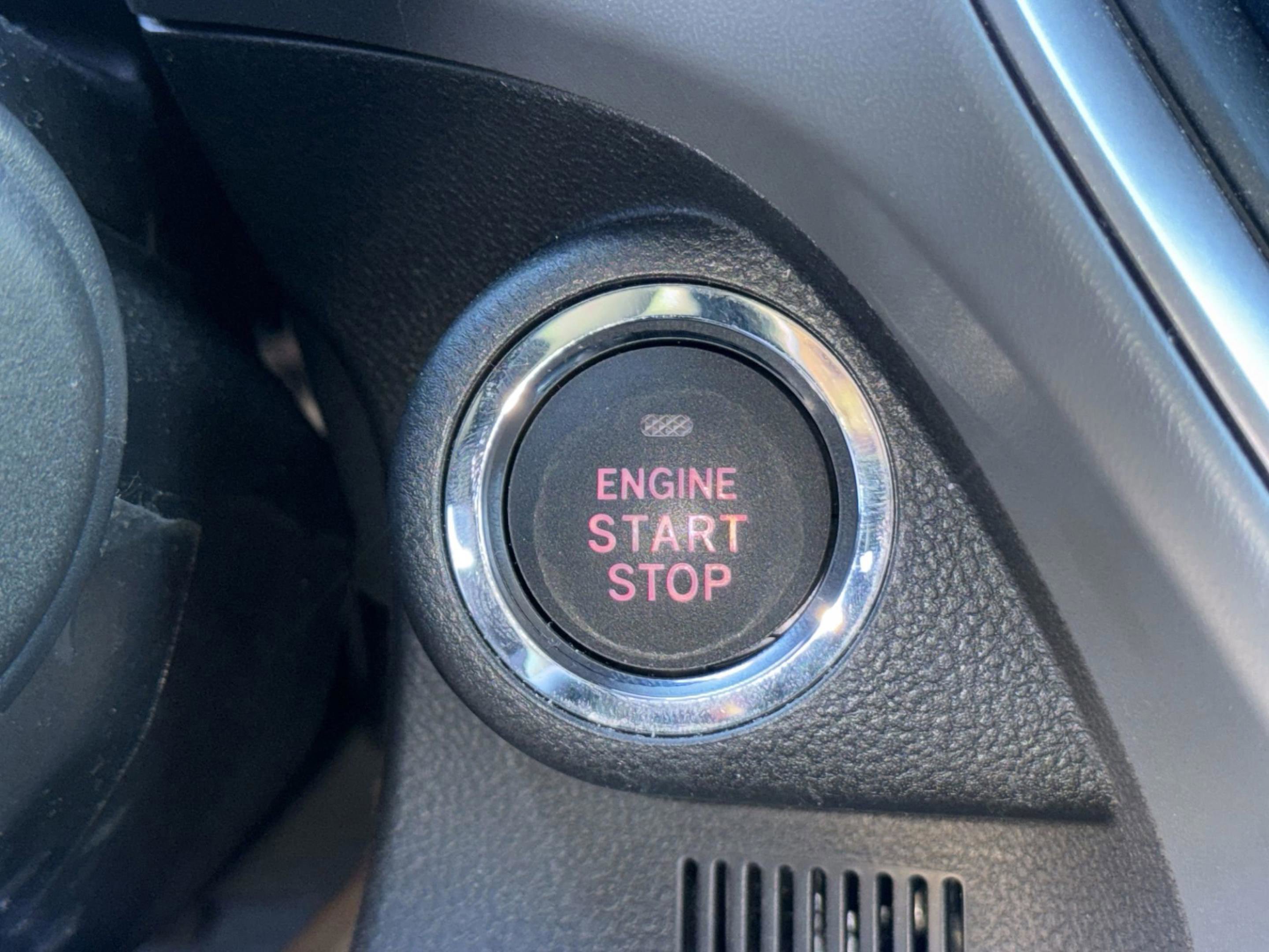 Used 2024 Subaru Crosstrek 2.0i Premium image 27