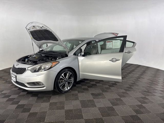 Used 2016 Kia Forte EX w/ EX Premium Package image 11