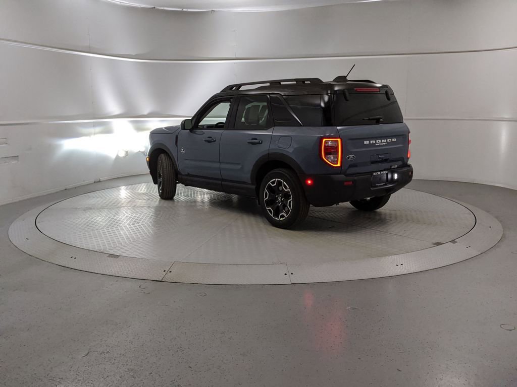 New 2025 Ford Bronco Sport Outer Banks image 4