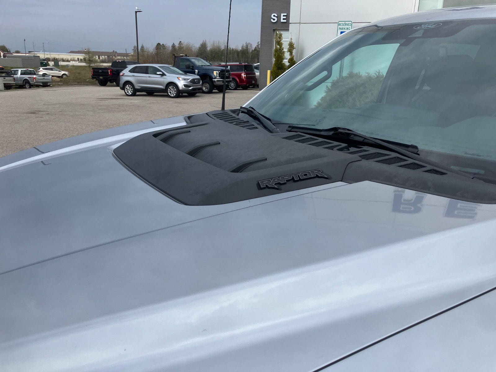 Used 2022 Ford F150 Raptor w/ Equipment Group 801A High AWD/4WD image 9