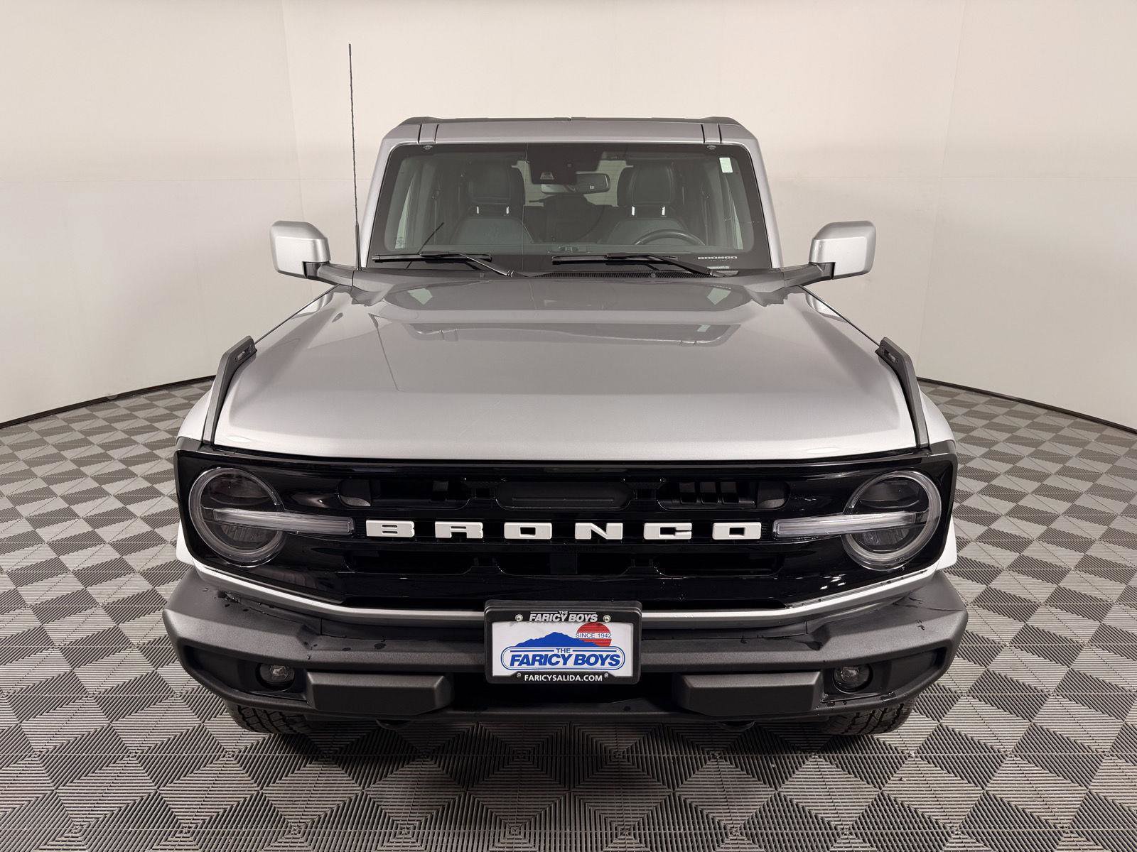Used 2024 Ford Bronco Outer Banks image 11