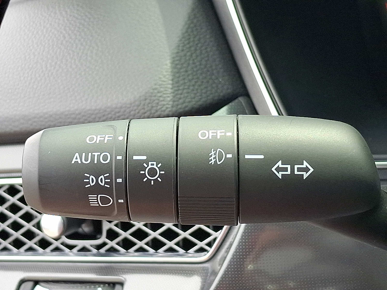 Used 2025 Acura Integra A-Spec FWD image 25