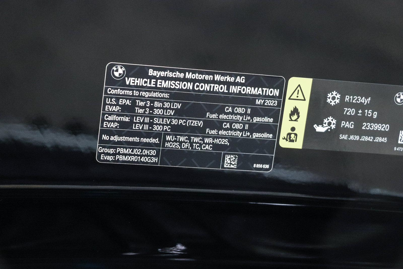 Certified 2023 BMW 330e w/ Premium Package RWD image 29