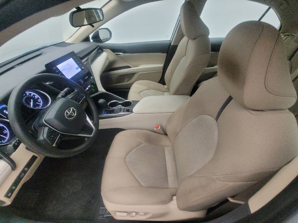 Used 2021 Toyota Camry LE image 17