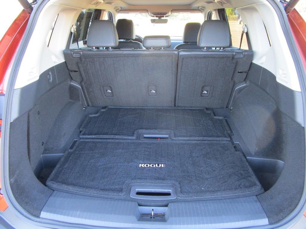 Used 2023 Nissan Rogue SL w/ SL Premium Package FWD image 14