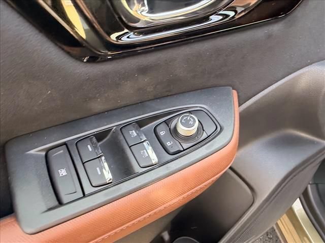 Used 2025 Subaru Forester Touring AWD/4WD image 13