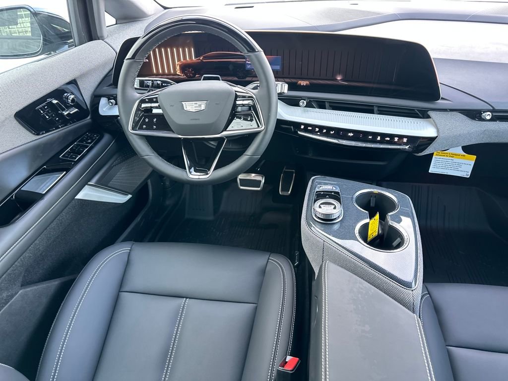 New 2026 Cadillac Optiq Luxury 1 image 14