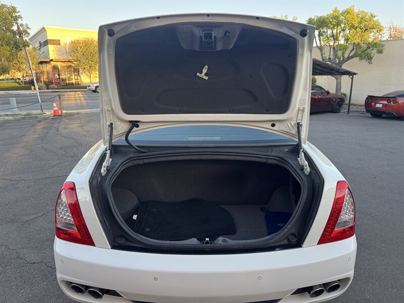 Used 2012 Maserati Quattroporte S RWD image 19