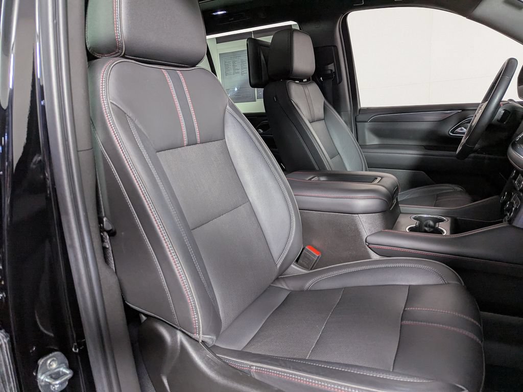 Used 2021 Chevrolet Tahoe RST w/ Luxury Package AWD/4WD image 31