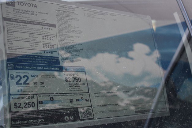 New 2026 Toyota Grand Highlander Platinum image 17