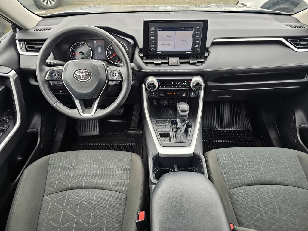 Used 2022 Toyota RAV4 XLE w/ XLE Grade Weather Package AWD/4WD image 18
