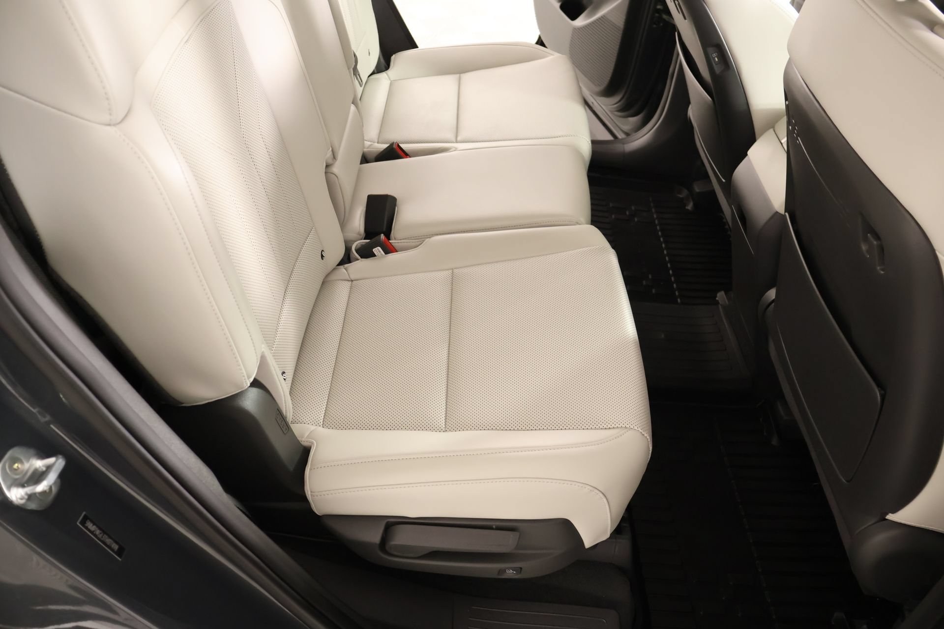 Certified 2026 Hyundai Santa Fe SEL FWD image 13