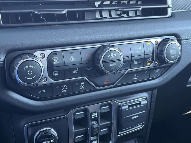 New 2026 Jeep Wrangler Rubicon w/ Xtreme 35 Tire Package image 22