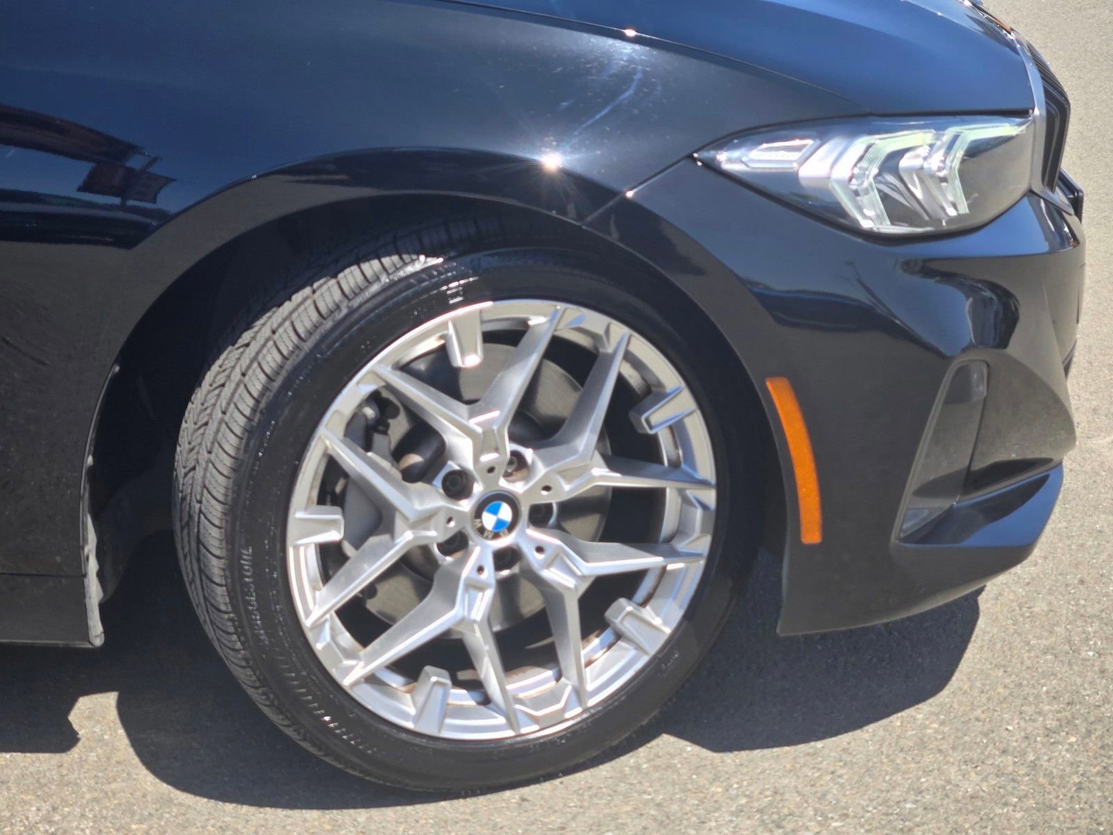 Used 2025 BMW 330i Sedan RWD image 9