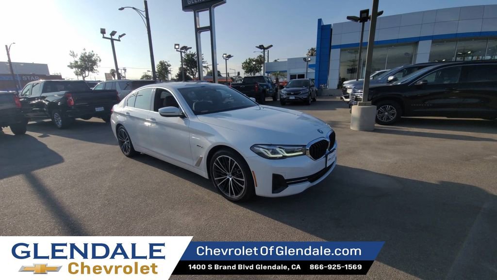 Used 2023 BMW 530e RWD image 2