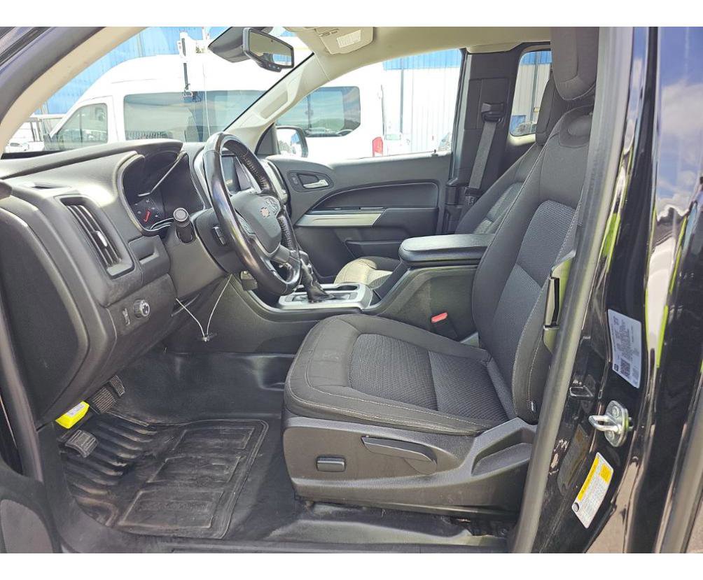 Used 2022 Chevrolet Colorado LT w/ Fleet Safety Package RWD image 3